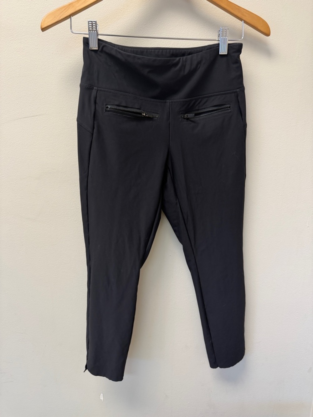 Athleta Charcoal High-Rise Workout Leggings with Zip Pockets
